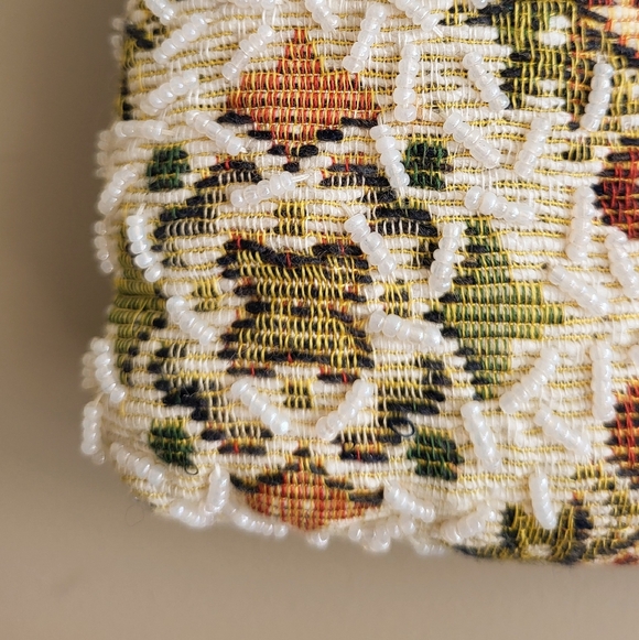 Vintage Fine Arts Beaded Tapestry Frame Handbag – Made in Hong Kong - Picture 6 of 8